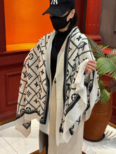 China Replica LV Scarf 78usd Only